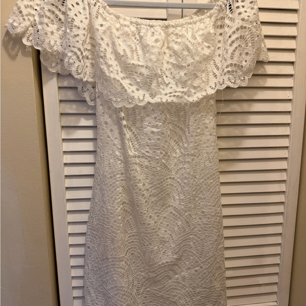 Off-Shoulder White Lace Dress